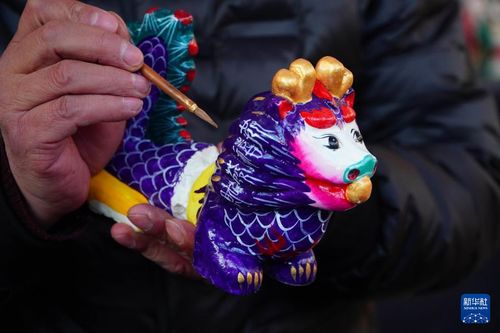 泥塑迎新春 山東高密龍年吉祥的指尖藝術(shù)